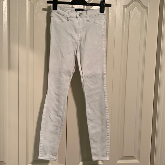 Hollister White Skinny Jeans - Picture 1 of 4